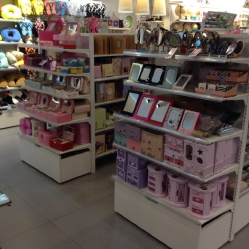 啟路(東吳銀泰城店) 辦公與文化用品一站式購物指南，附帶化妝品信息